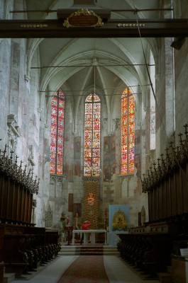 Wnętrze bazyliki w Wiślicy