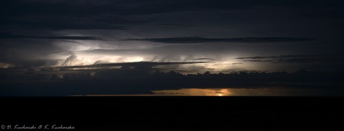 Nocna burza nad Etosha.