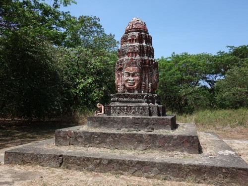 Pomnik Kambodżański Brahma Bayon.jpg